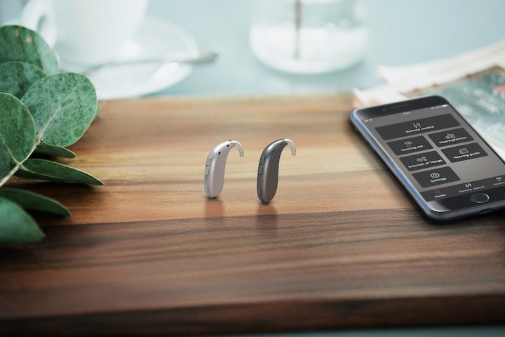 Oticon_Xceed_SP_C091_Xceed_UP_C092_on_cutting_board_NDS_170714-466x310.jpg Oticon_Xceed
